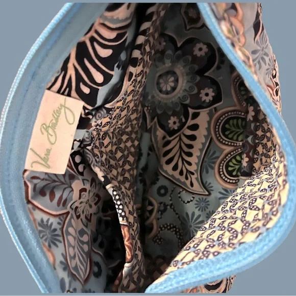 🎉HOST PICK!🎉 Vera Bradley Mini Handbag 👜🌸🌺 - Picture 4 of 7